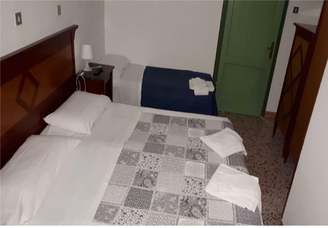 Hotel Stella Follonica Esterno foto